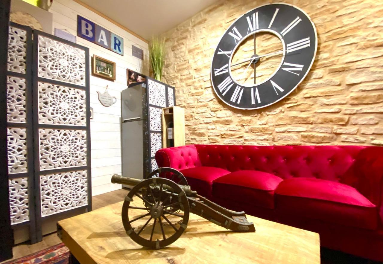 O Clair De Lune Au Coeur De Sarlat - Chambres Climatisees - Parking Prive - Piscine Chauffee - Spa Et Massages Exteriör bild