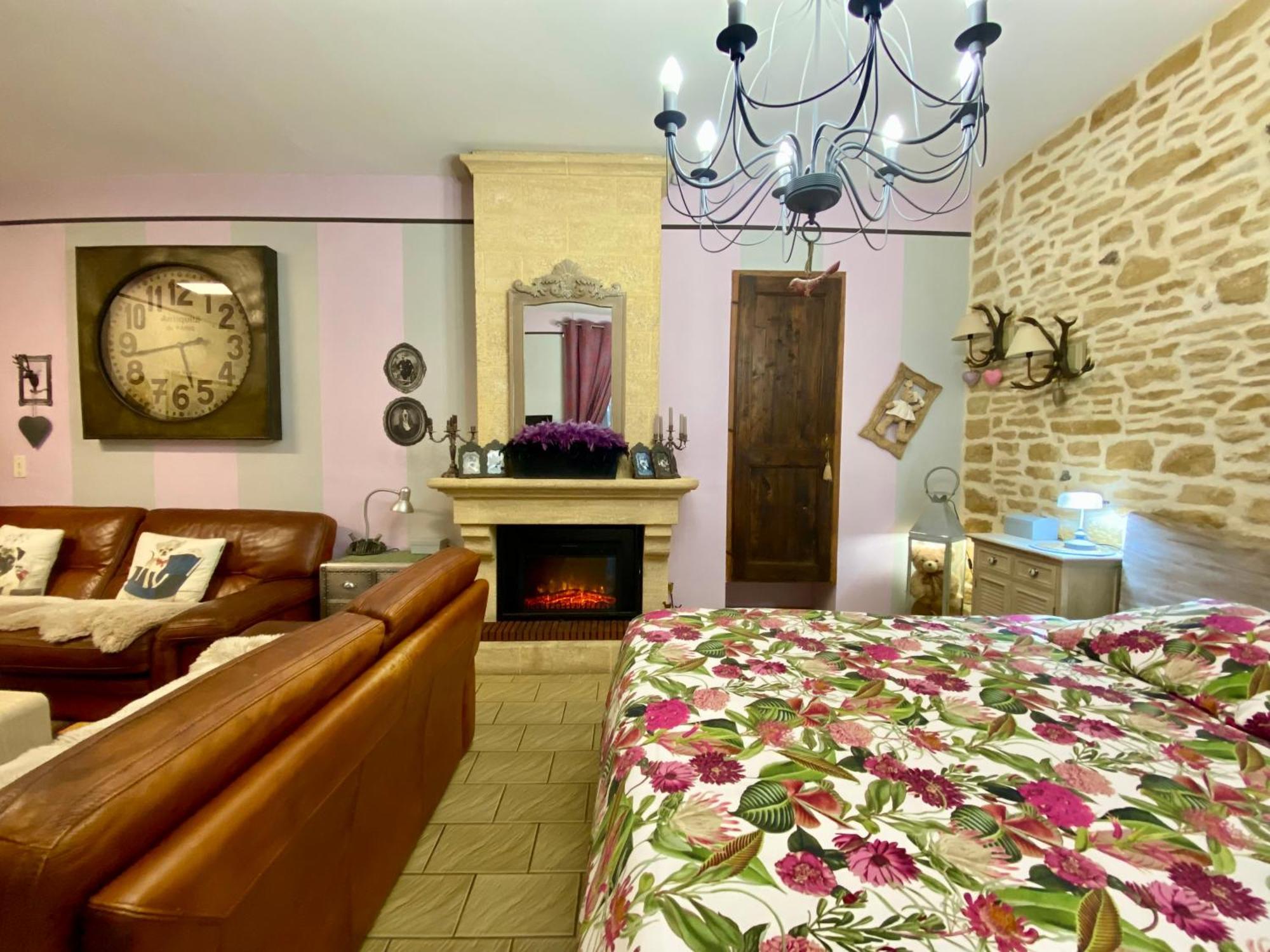 O Clair De Lune Au Coeur De Sarlat - Chambres Climatisees - Parking Prive - Piscine Chauffee - Spa Et Massages Exteriör bild